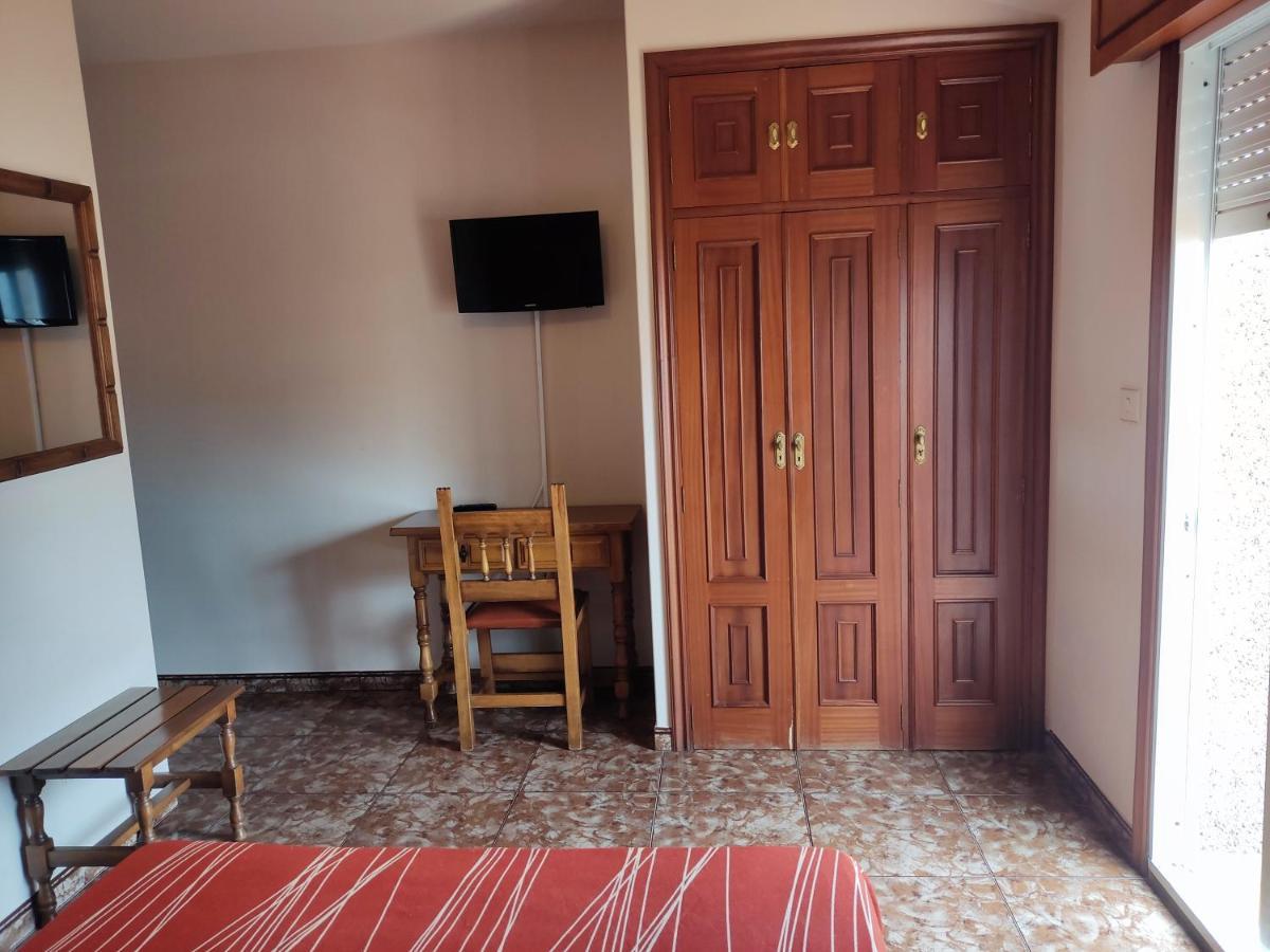 Hostal Las Vegas Cangas do Morrazo Bagian luar foto